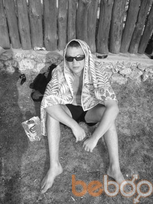  ,   Viktor, 41 ,   