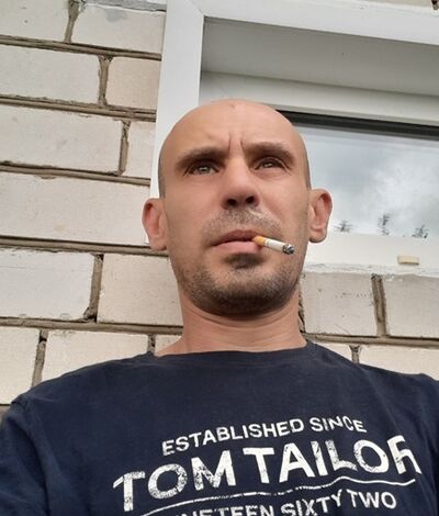  ,   Pavel, 38 ,   c 