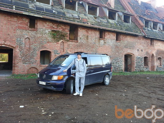  ,   Max, 33 ,  