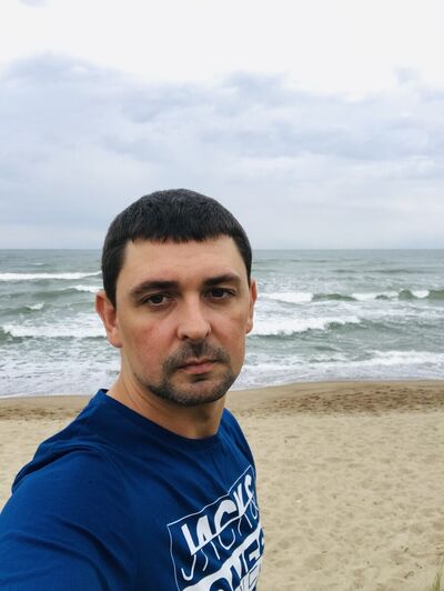  ,   Aleks, 41 ,  