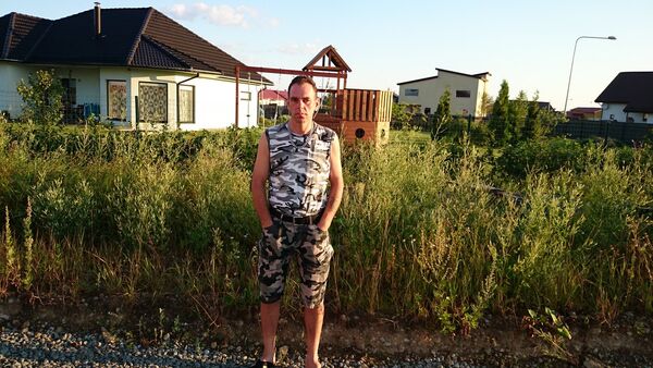  ,   Andrej, 49 ,   ,   , c 
