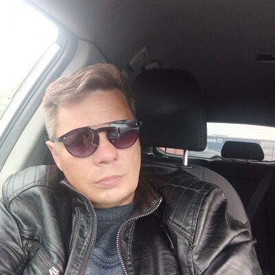  ,   Oleg, 46 ,   ,   