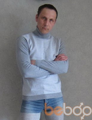  ,   Anton, 37 ,   , 