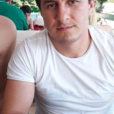  ,   Narek, 38 ,   