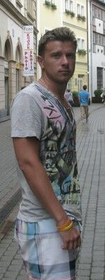  ,   Viktor, 45 ,   ,   , c 