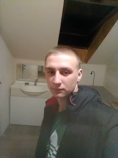  ,   Sergej, 28 ,   ,   , c 