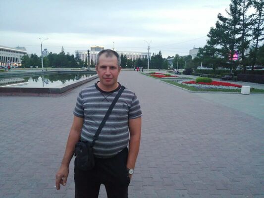  ,   Leonid, 44 ,   ,   