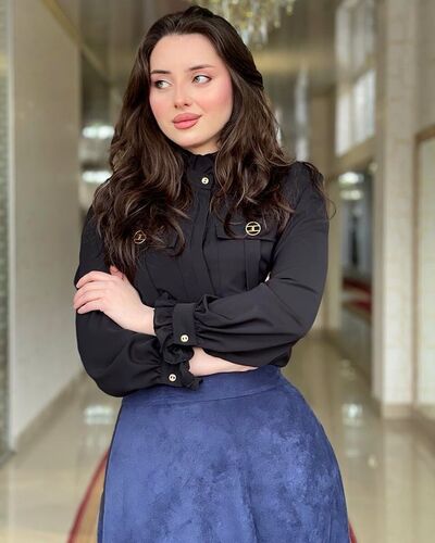  ,   Karina, 22 ,  