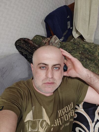  ,   Levan, 42 ,   ,   