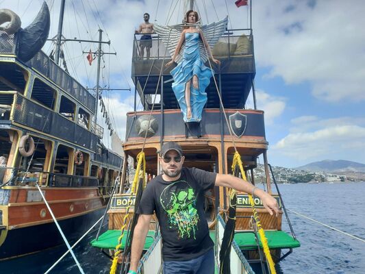  ,   Anton, 41 ,   ,   , c 