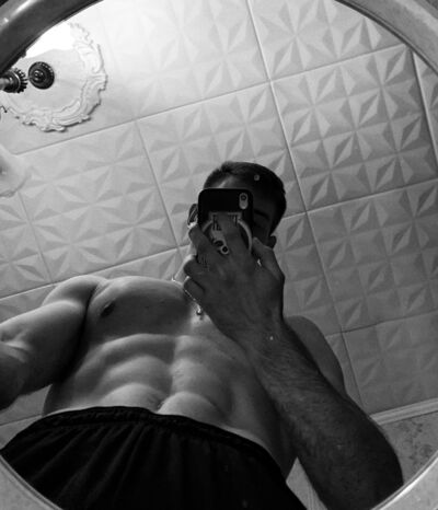  ,   Ilya, 28 ,   