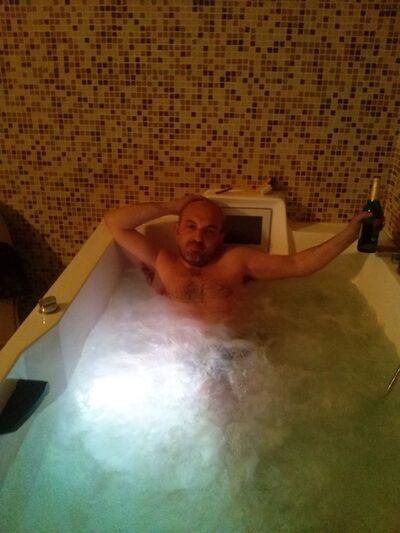  ,   Hayk, 47 ,     , c 