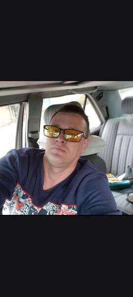  ,   Yuriy, 33 ,   ,   , c 