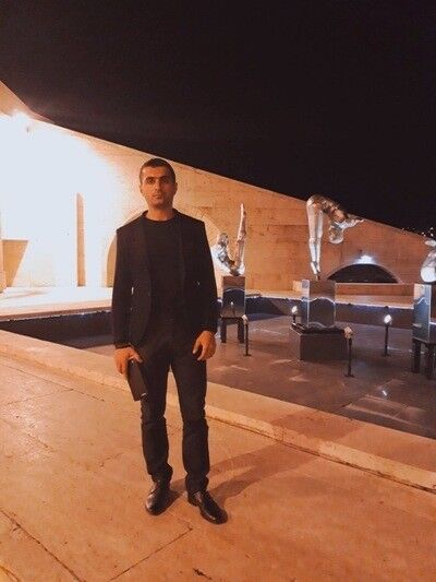  ,   Garik, 31 ,   ,   , c 