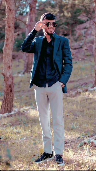  ,   Rassim, 32 ,   ,   