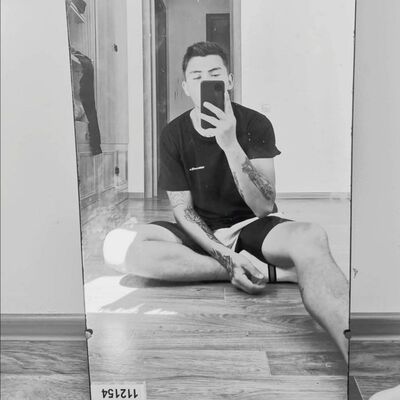  ,   Artur, 25 ,     , c 