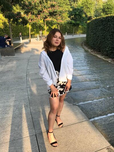  ,   Anna, 22 ,   ,   , 