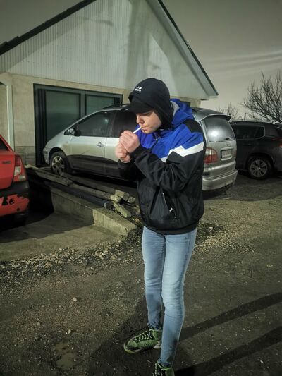  ,   Eugen, 25 ,   c 