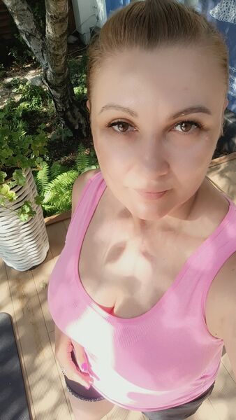  --,   Mary, 43 ,   ,   