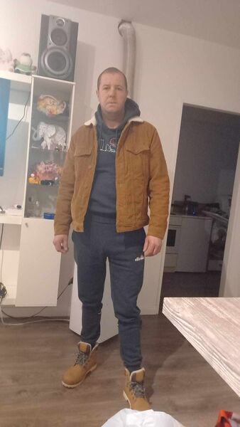  ,   Marcel, 44 ,   ,   