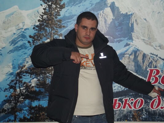  ,   Oleg, 40 ,   