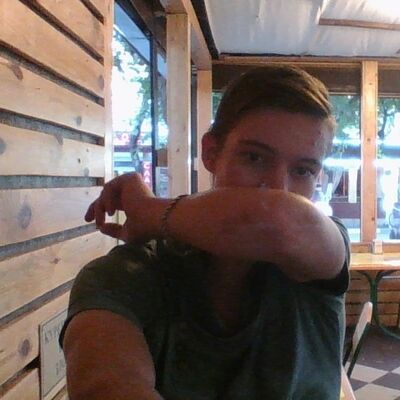  ,   Vlad, 28 ,   