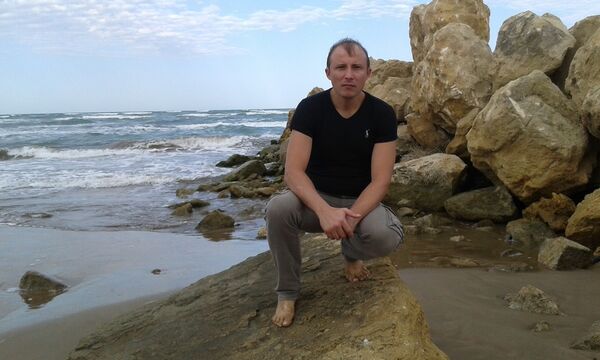  ,   Zaur, 47 ,     , c 