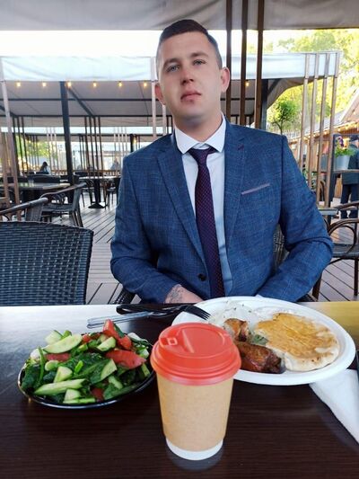  ,   Nikolay, 26 ,   c 
