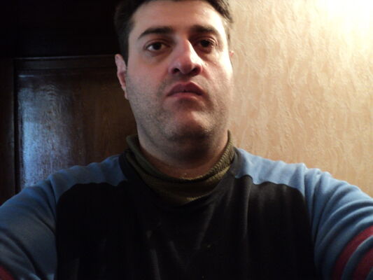  ,   Gocha, 45 ,  