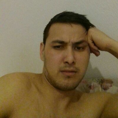  -,   Shuhratbek, 31 ,   ,   , c 