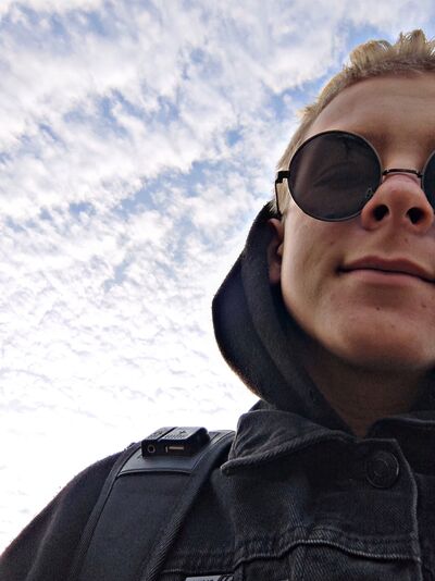  ,   Denis, 21 ,   ,   