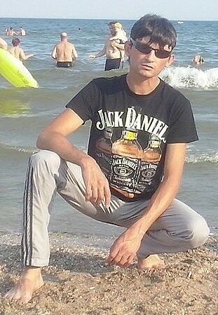  ,   Maks, 44 ,   ,   , c 