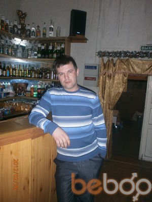  ,   Alex, 44 ,   