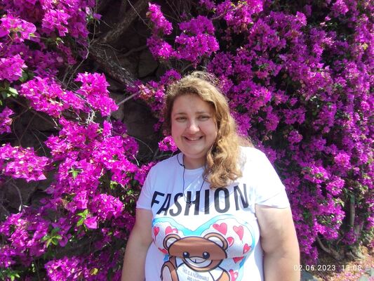  ,   Albina, 33 ,     , c 