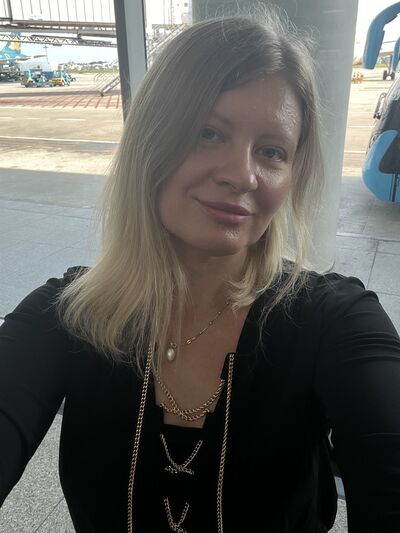  ?,   Elisa, 44 ,   c 