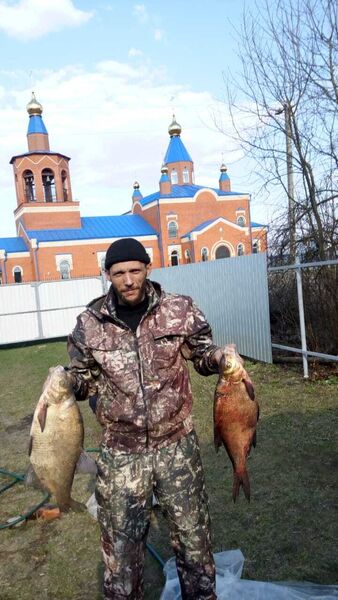  ,   Alexander, 43 ,   c 