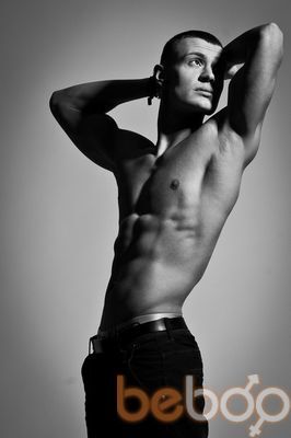  ,   Gencik, 42 ,  