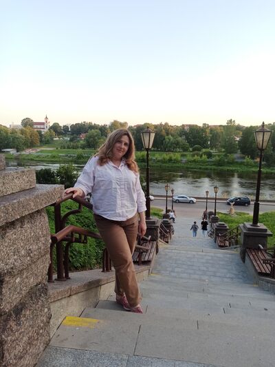  ,   Svetlana, 49 ,   c 
