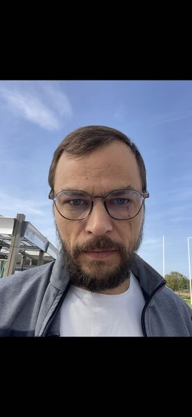  ,   Serge, 38 ,   ,   