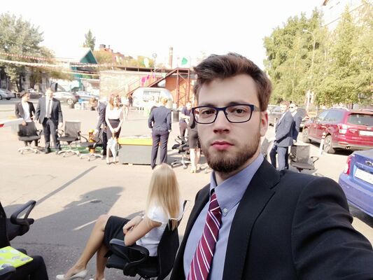  ,   Alex, 31 ,   