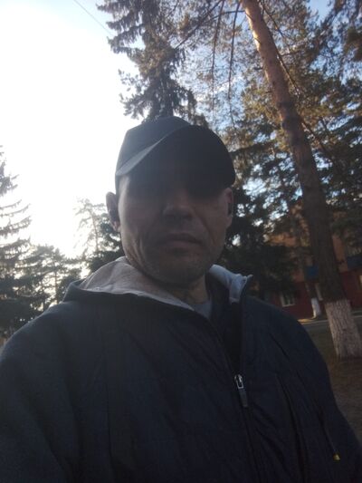  ,   Aleksei, 43 ,   c , 