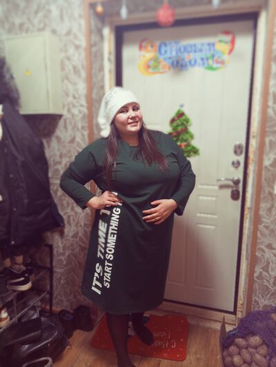  ,   Lena, 23 ,     