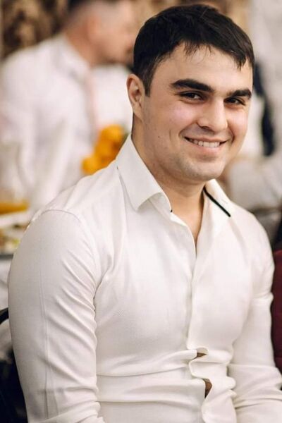  ,   Arman, 37 ,   ,   