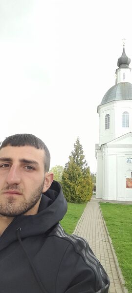  ,   Hayk, 24 ,   ,   , c , 