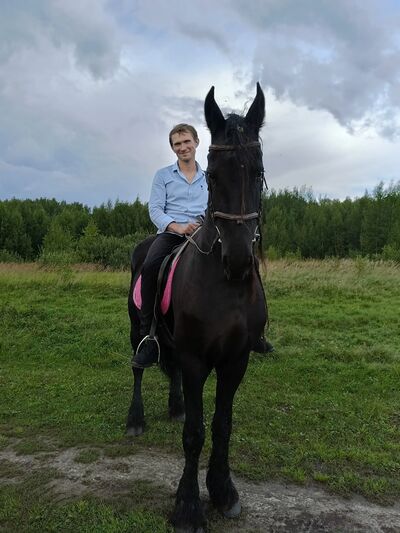  ,   Alexander, 31 ,   ,   , c 