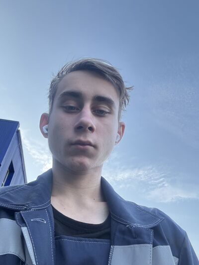  ,   Vlad, 22 ,   ,   