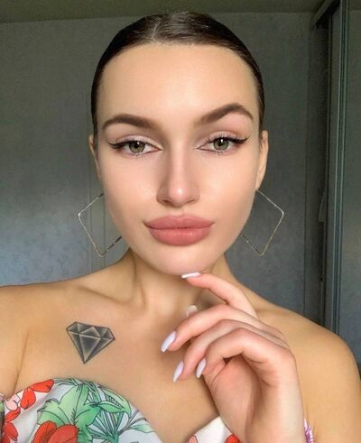  ,   Maria, 24 ,   ,   