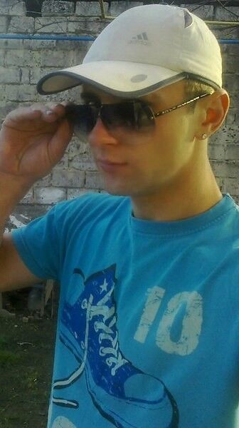  19453970  Ivan, 38 ,    
