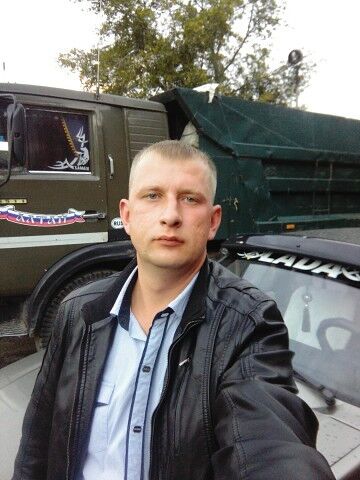  8077340  SERGEi, 38 ,    