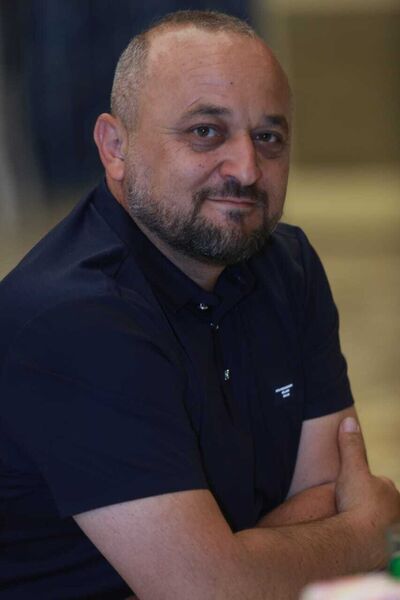  Roosendaal,   Ali, 44 ,   ,   